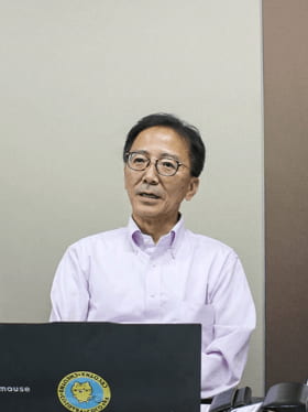 講師 写真